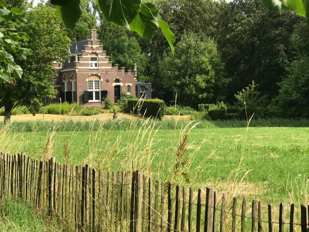 Het kasteeltje van Martenastate
